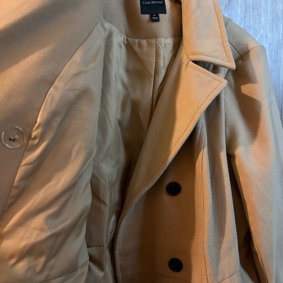 Coats 🧥 - Picture 3 of 3